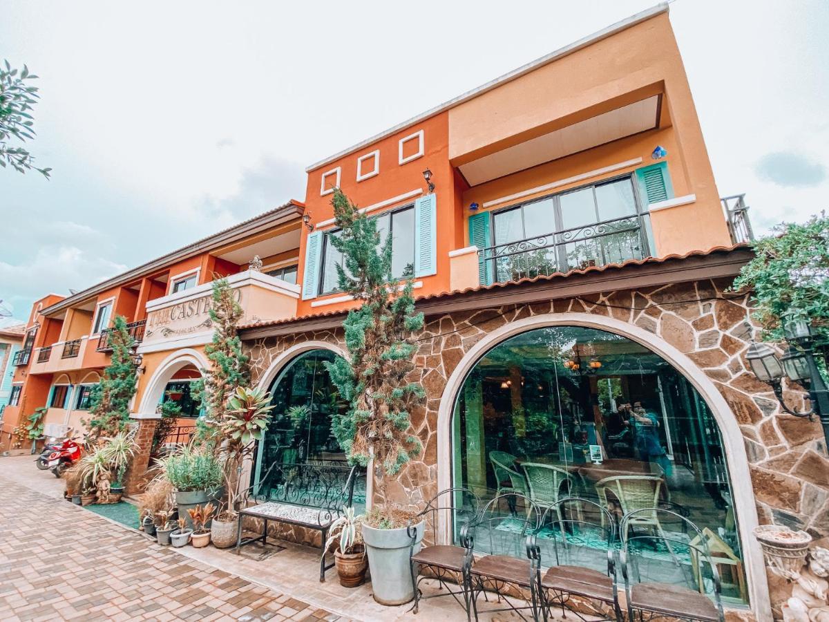 The Castello Resort Koh Larn Exterior foto